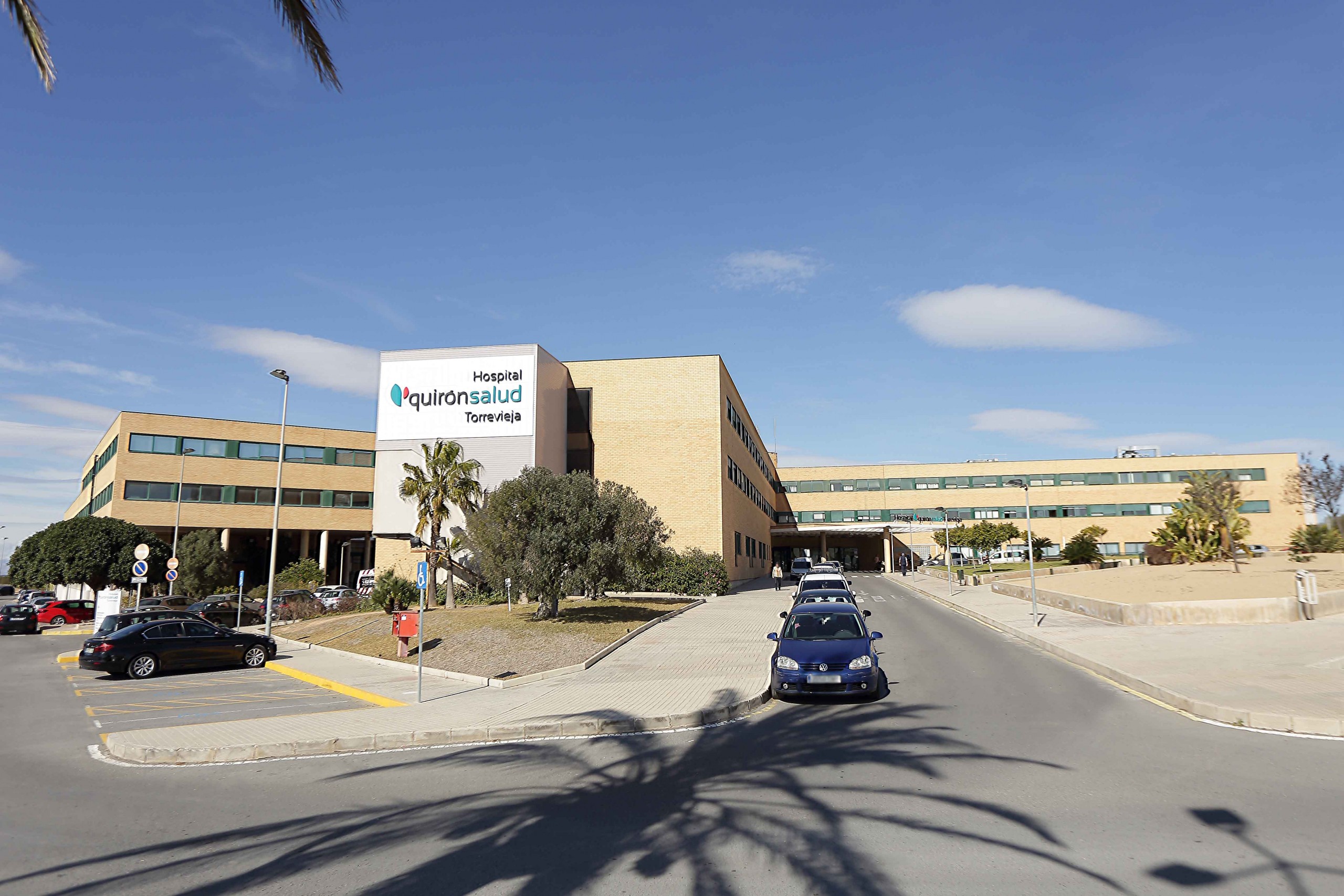 PROFANACIÓN EN LA CAPILLA DEL HOSPITAL QUIRÓNSALUD DE TORREVIEJA