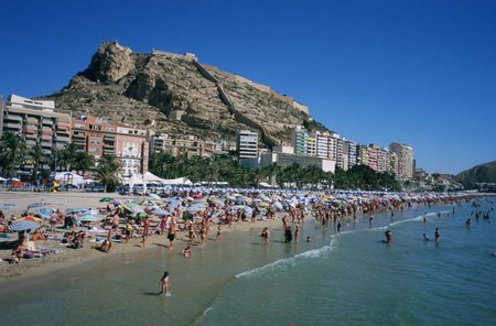 CARTA A LOS TURISTAS Y VERANEANTES